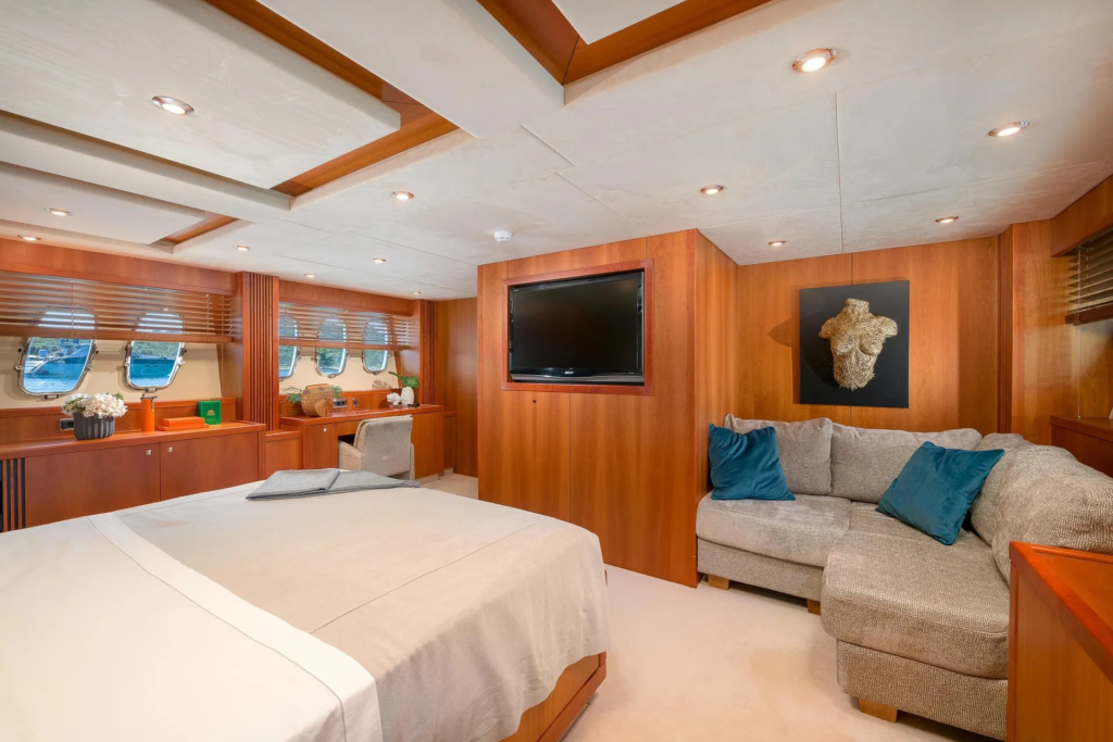 108ft Sunseeker Predator yacht charter Coconut Grove – master stateroom lounge