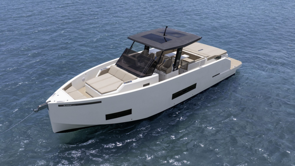 42ft De Antonio D42 yacht charter Coconut Grove – three-quarter view