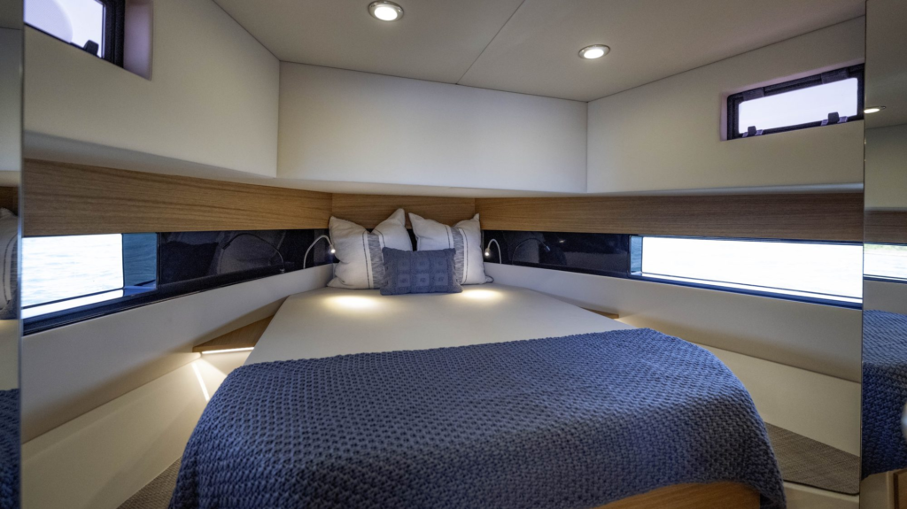 42ft De Antonio D42 yacht charter Coconut Grove – bow cabin