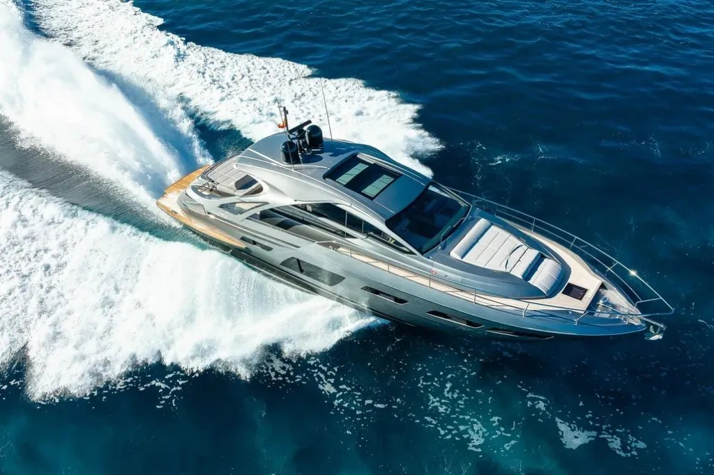 70ft Pershing yacht charter Miami – exterior – aerial underway