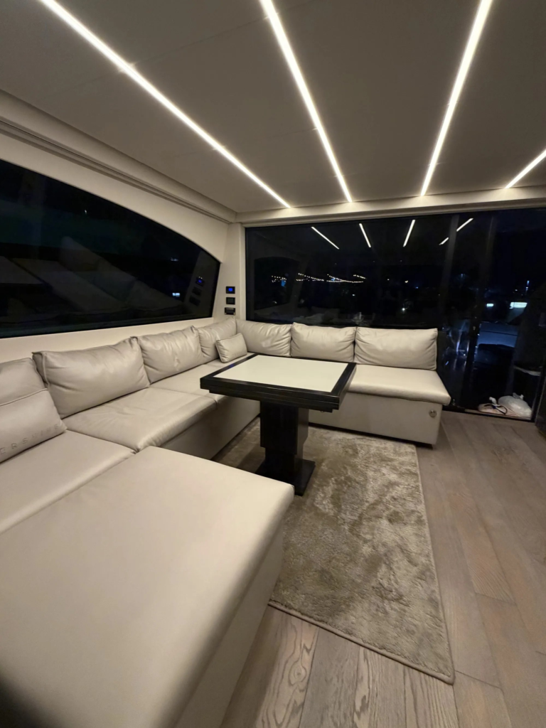 70ft Pershing yacht charter Miami – lower lounge / salon