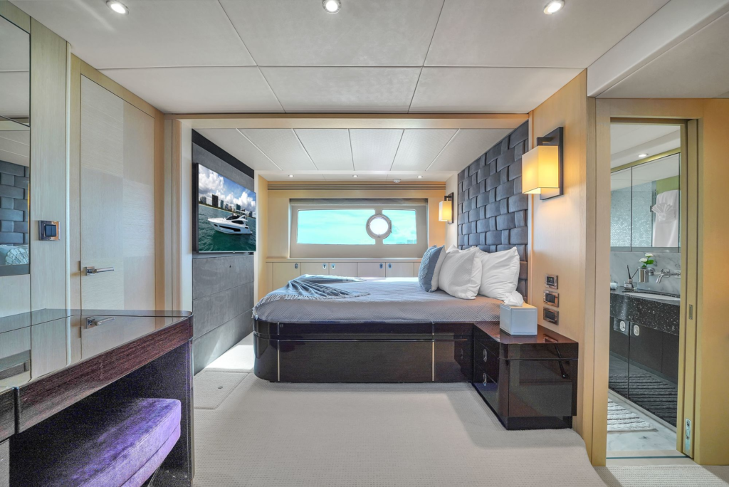 75ft Sunseeker yacht charter Marina Palms – full-beam master stateroom