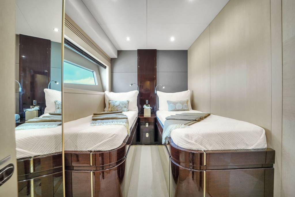 75ft Sunseeker yacht charter Marina Palms – guest stateroom