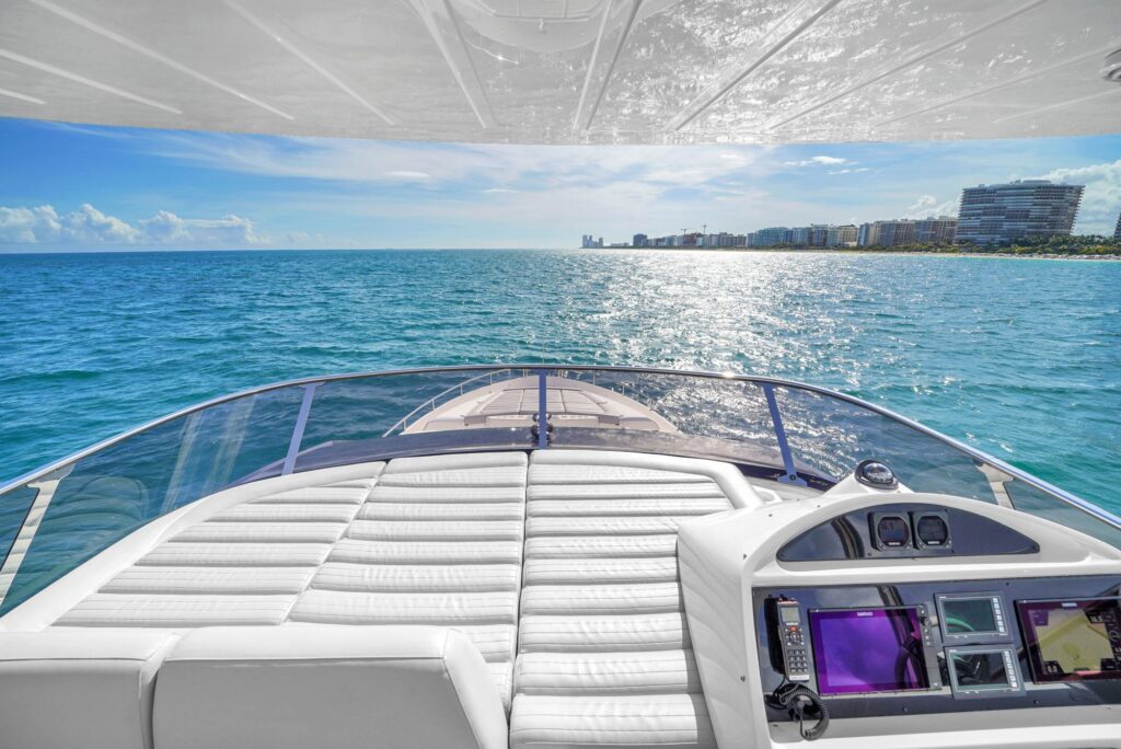 75ft Sunseeker yacht charter Marina Palms – bow