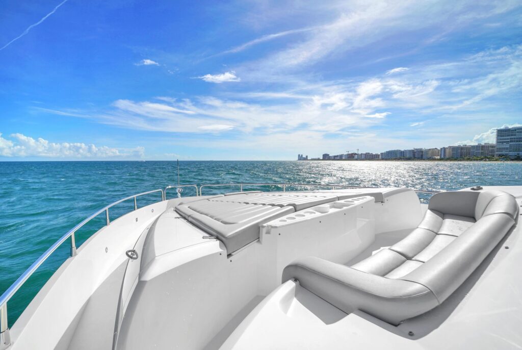 75ft Sunseeker yacht charter Marina Palms – bow sunpad