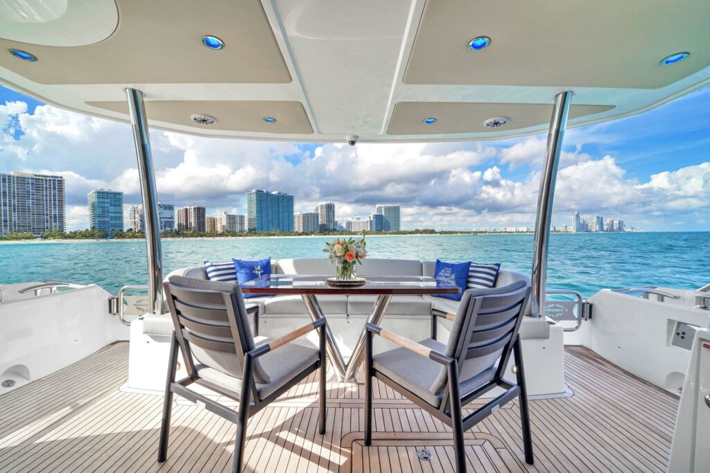 75ft Sunseeker yacht charter Marina Palms – aft cockpit dining