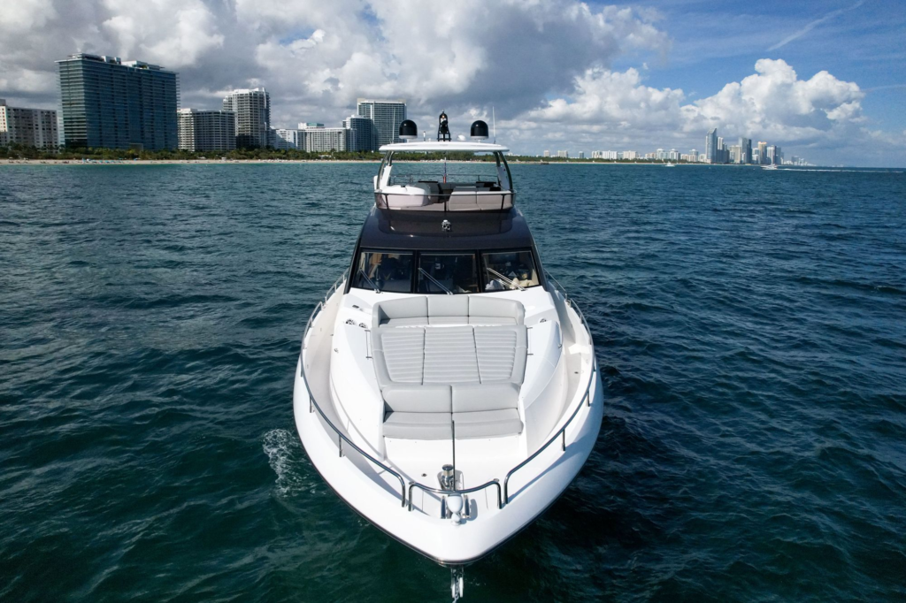 75ft Sunseeker yacht charter Marina Palms – exterior