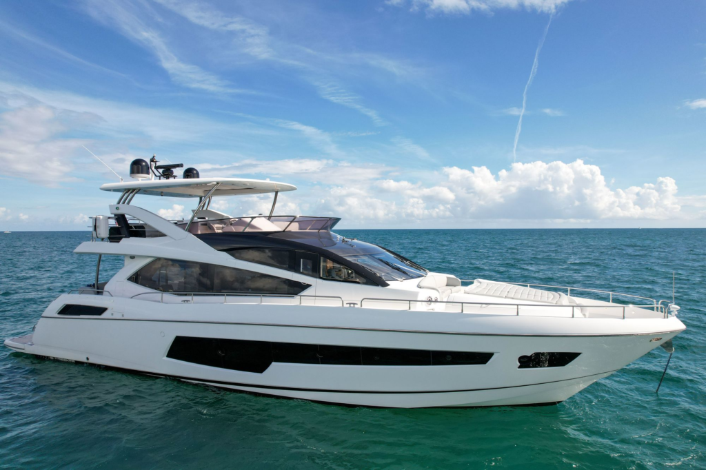 75ft Sunseeker yacht charter Marina Palms – exterior