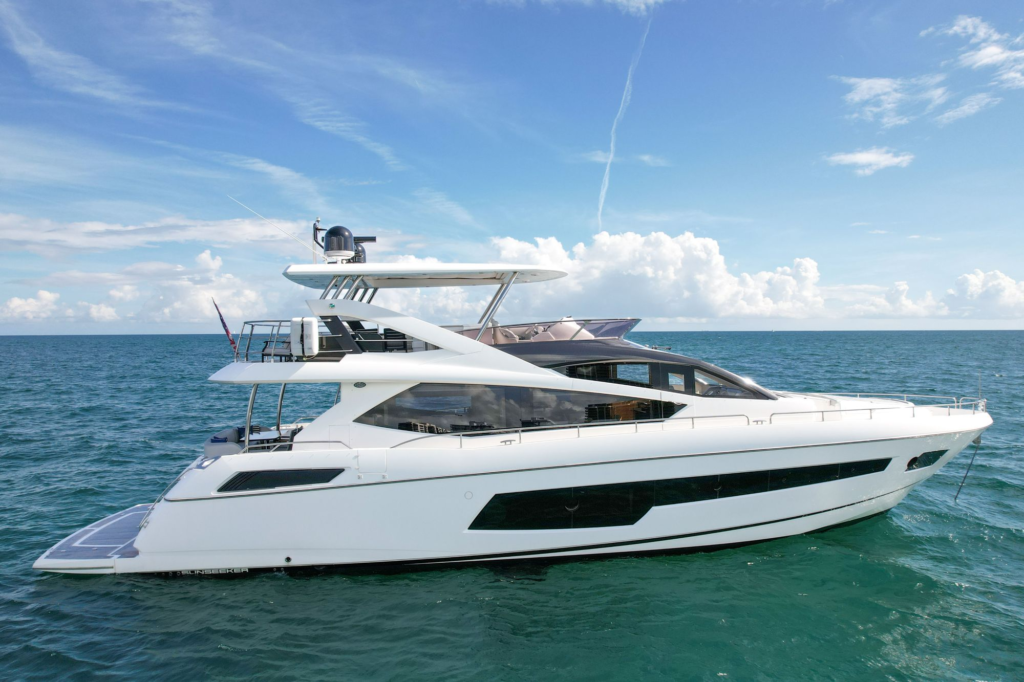 75ft Sunseeker yacht charter Marina Palms – exterior