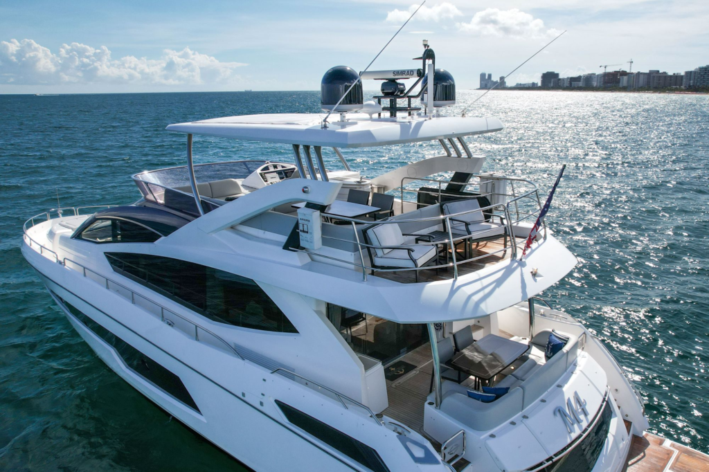75ft Sunseeker yacht charter Marina Palms – exterior