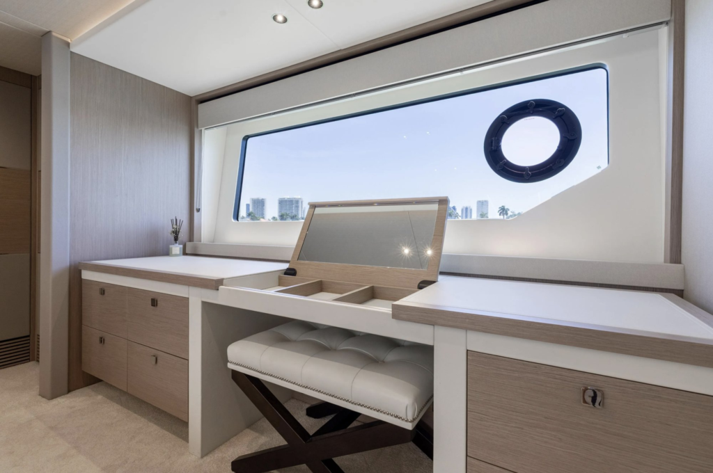 76ft Sunseeker yacht charter Miami – salon vanity desk
