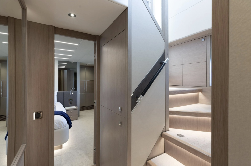 76ft Sunseeker yacht charter Miami – stairway to staterooms