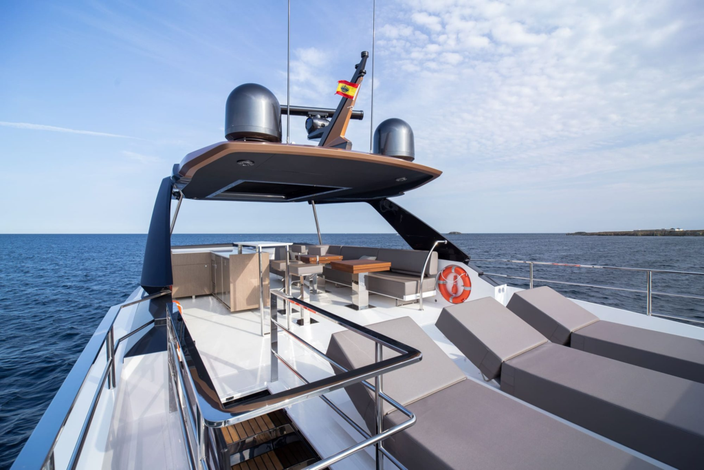 85ft Astondoa yacht charter Coconut Grove – flybridge sun loungers