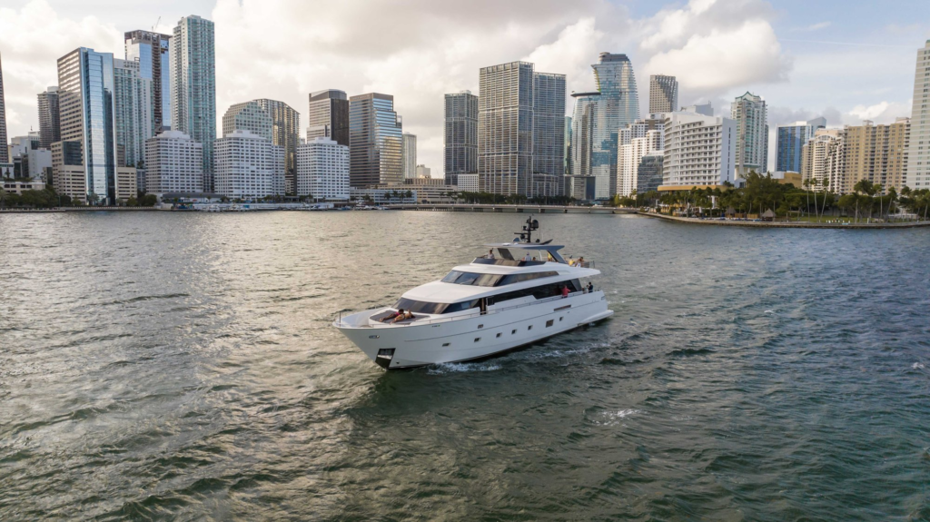 97ft Sanlorenzo yacht charter Miami – cruising past the Miami skyline