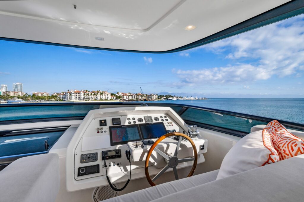 97ft Sanlorenzo yacht charter Miami – flybridge helm